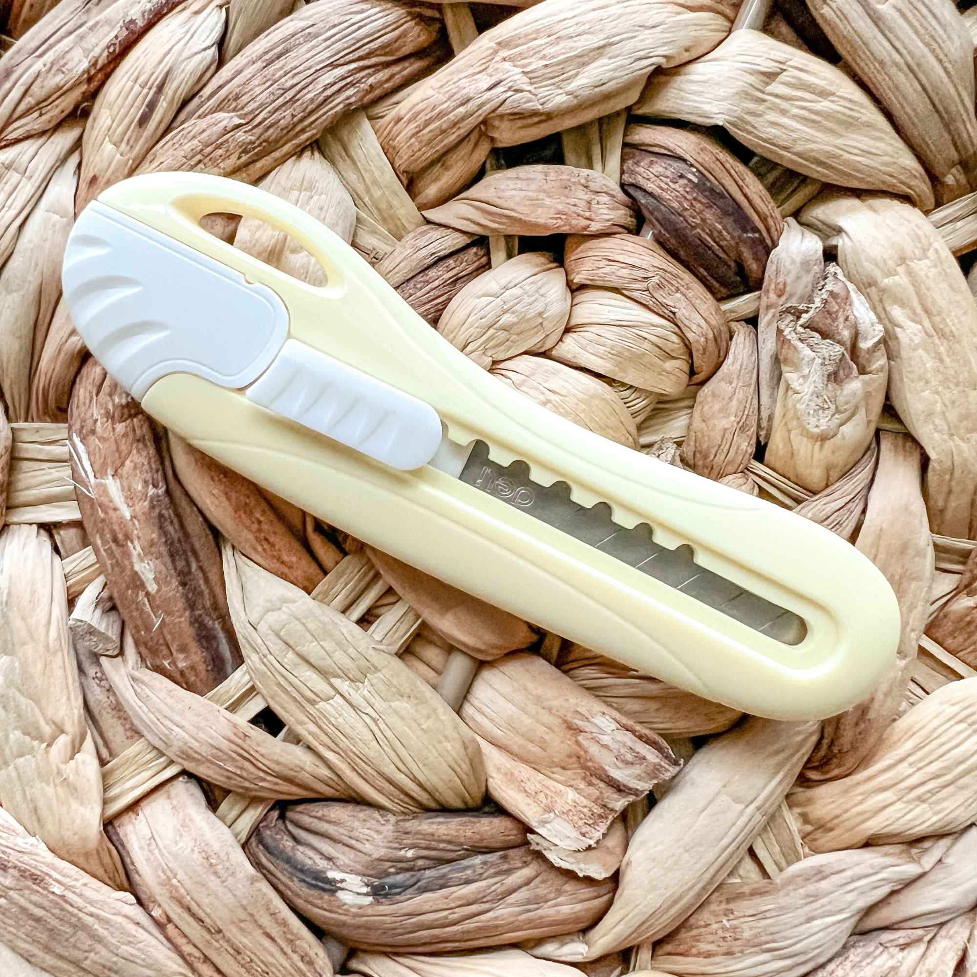 Sale! Multi-Purpose Mini Box Cutter Utility Knife – Graceful Mailers